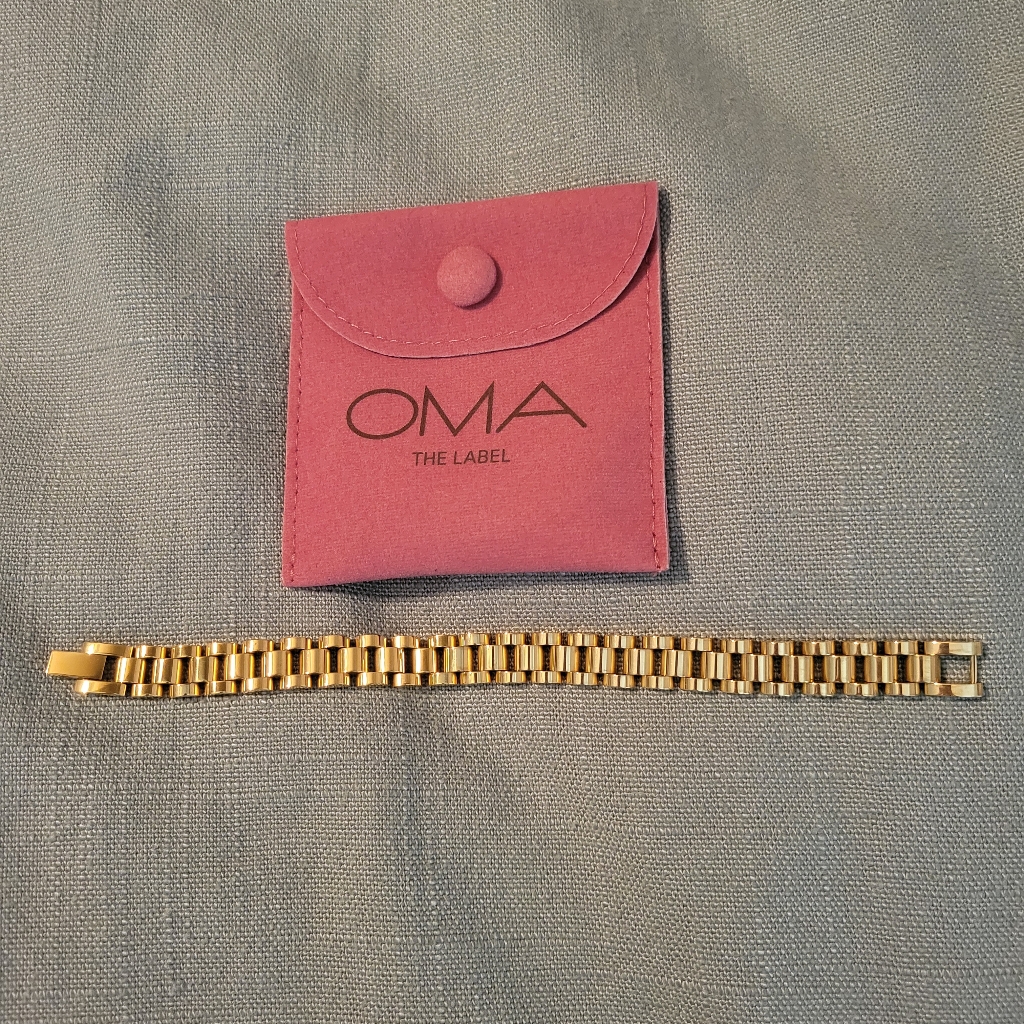 Oma The Label The Timepiece Bracelet 42$